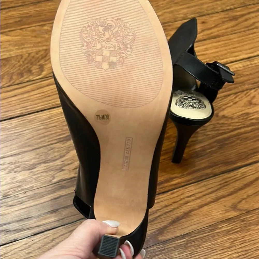 Elegant Black Heeled Sandals